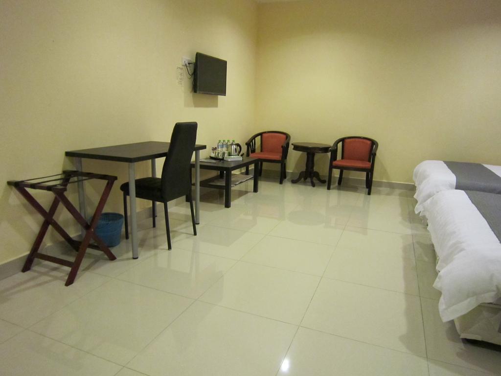 Oyo 151 Twin Hotel Kuala Lumpur Exterior foto